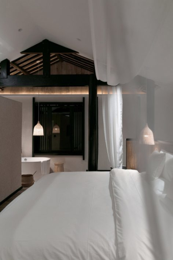 云南麗江民宿精品酒店裝修設(shè)計公司案例(圖11) 云南麗江民宿精品酒店裝修設(shè)計公司案例(圖11)