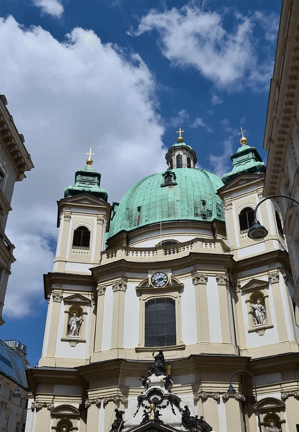 酒店設(shè)計(jì)公司推薦維也納瑰麗酒店裝修案例(圖9)