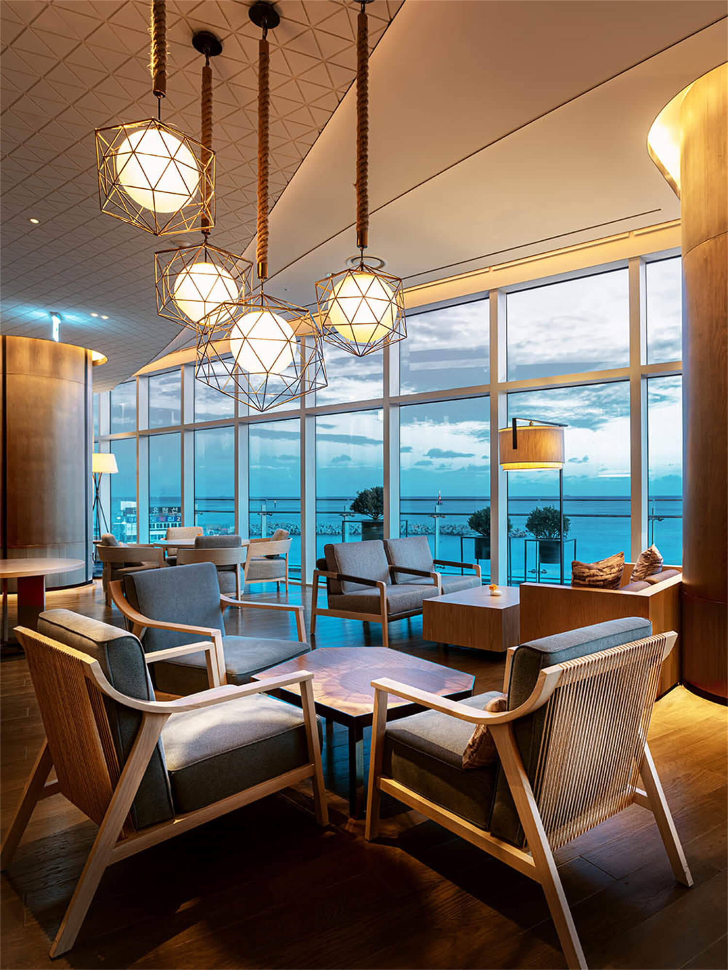 酒店設(shè)計公司釜山度假村喜格尼爾酒店裝修案例(圖4) DM_20220818093052_004.jpg