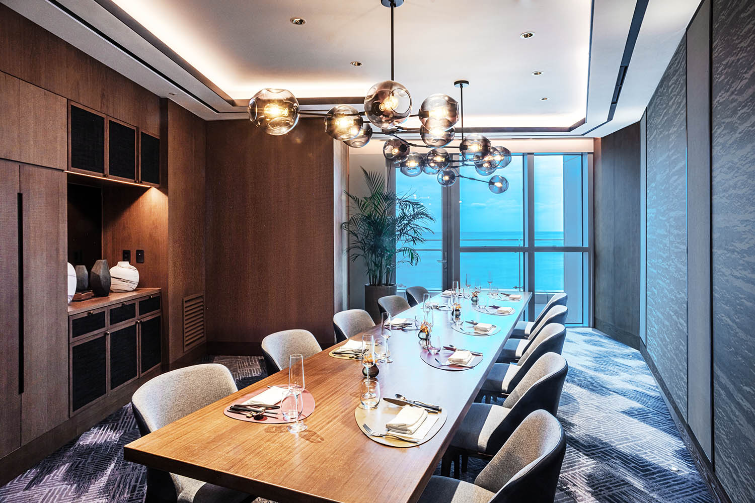 酒店設(shè)計公司釜山度假村喜格尼爾酒店裝修案例(圖12) 酒店設(shè)計公司釜山度假村喜格尼爾酒店裝修案例(圖12)