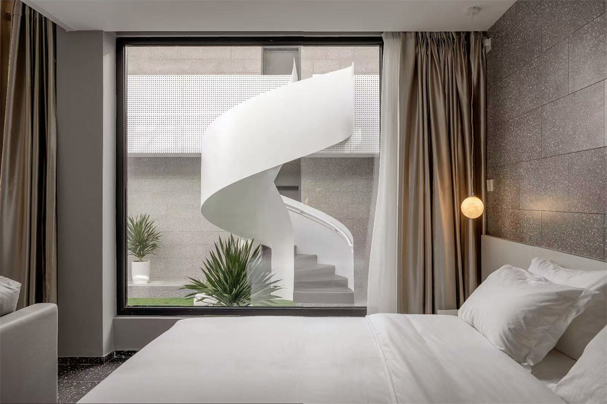 現(xiàn)代輕奢風農家院改造民宿裝修設計案例(圖2) 現(xiàn)代輕奢風農家院改造民宿裝修設計案例(圖2)