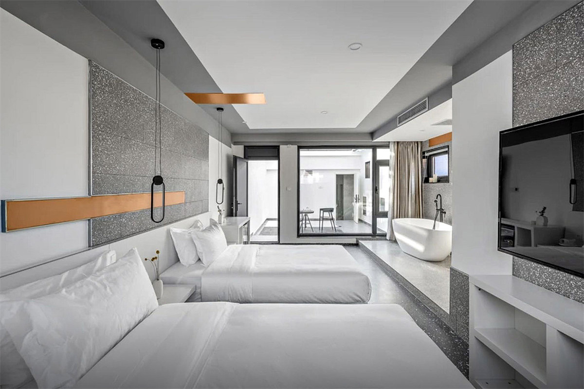 現(xiàn)代輕奢風農家院改造民宿裝修設計案例(圖5) 現(xiàn)代輕奢風農家院改造民宿裝修設計案例(圖5)