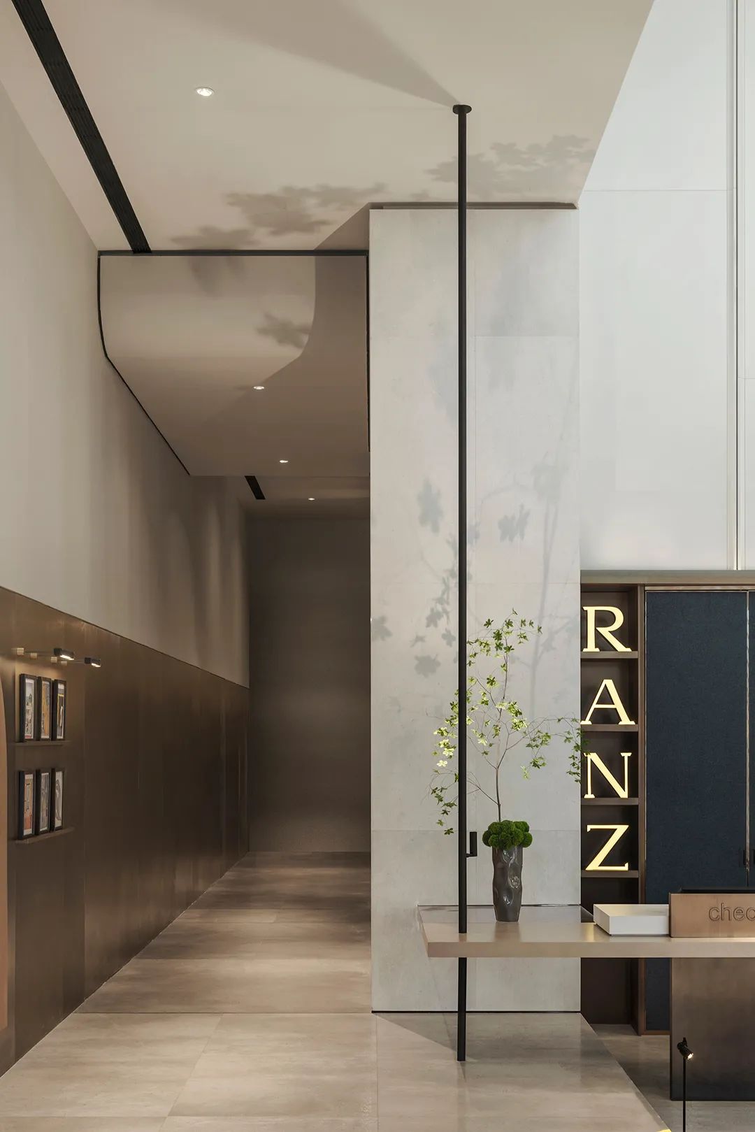 ICON HOTEL 深圳藝術(shù)人文精品酒店裝修設(shè)計(jì)案例(圖7) ICON HOTEL 深圳藝術(shù)人文精品酒店裝修設(shè)計(jì)案例(圖7)