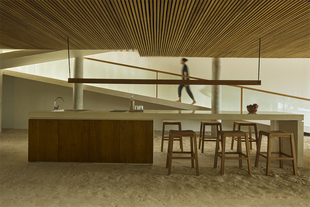 現(xiàn)代環(huán)保自然的Innit Lombok海濱酒店裝修設(shè)計(jì)方案(圖5) 現(xiàn)代環(huán)保自然的Innit Lombok海濱酒店裝修設(shè)計(jì)方案(圖5)