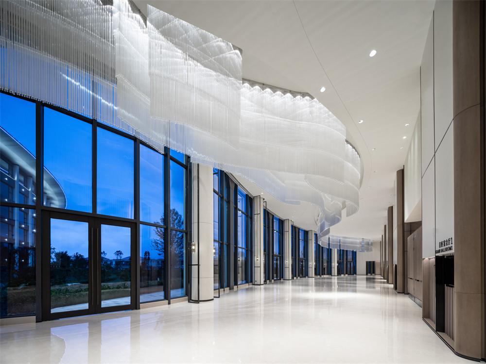 四川遂寧觀音湖圣蓮島萬(wàn)豪酒店裝修設(shè)計(jì)案例(圖4) 四川遂寧觀音湖圣蓮島萬(wàn)豪酒店裝修設(shè)計(jì)案例(圖4)