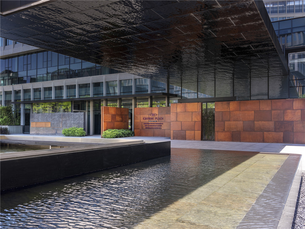 主打年輕時(shí)尚的皇冠假日五星級(jí)商務(wù)酒店裝修設(shè)計(jì)(圖3) 8227438_PIC6.jpg