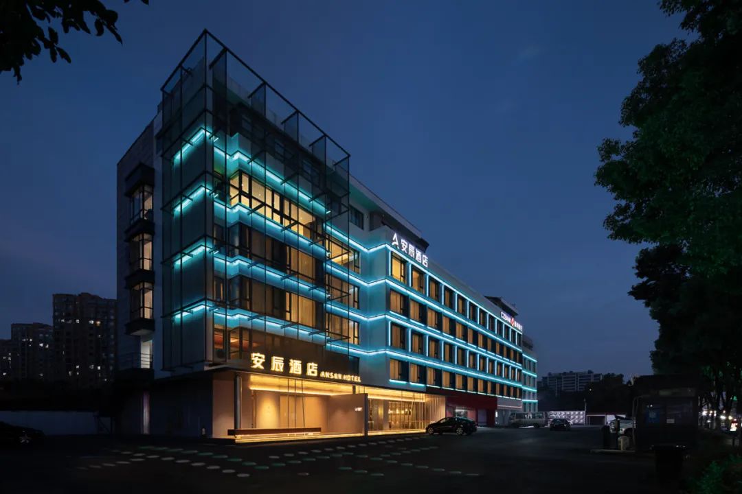 城市商務(wù)酒店的時(shí)尚表達(dá) 安辰酒店改造設(shè)計(jì)案例(圖1) 640 (5).jpg