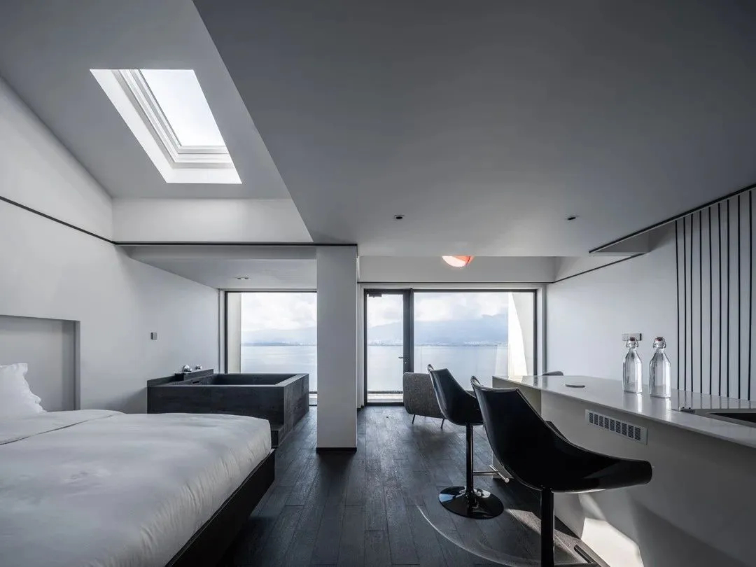 大理十九山全海景奢華別墅民宿酒店裝修設(shè)計(jì)(圖6) 640_wx_fmt=jpeg&from=appmsg&tp=webp&wxfrom=5&wx_lazy=1&wx_co=1 (6).jpg