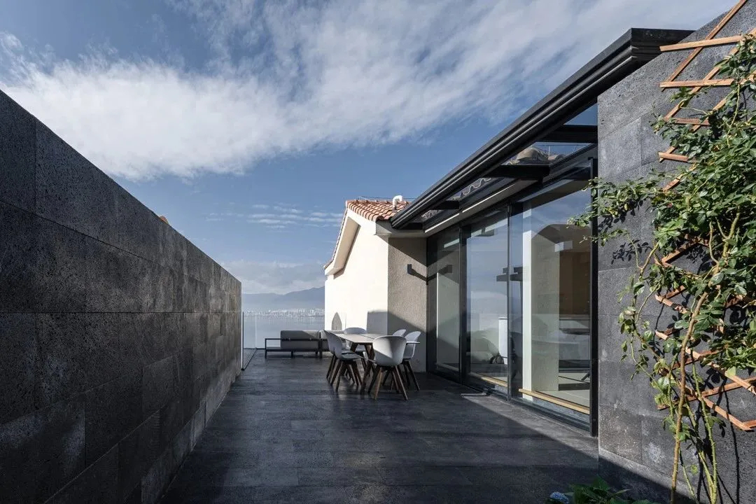 大理十九山全海景奢華別墅民宿酒店裝修設(shè)計(jì)(圖8) 640_wx_fmt=jpeg&from=appmsg&tp=webp&wxfrom=5&wx_lazy=1&wx_co=1 (8).jpg