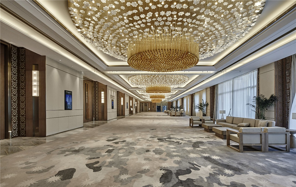 遵義格蘭云天五星級酒店設(shè)計裝修案例(圖5) 遵義格蘭云天五星級酒店宴會前廳設(shè)計裝修方案