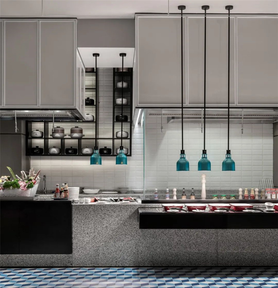 摩登商旅酒店設(shè)計(jì) 深圳皇冠假日酒店裝修實(shí)景圖(圖6) 摩登商旅酒店設(shè)計(jì) 深圳皇冠假日酒店裝修實(shí)景圖