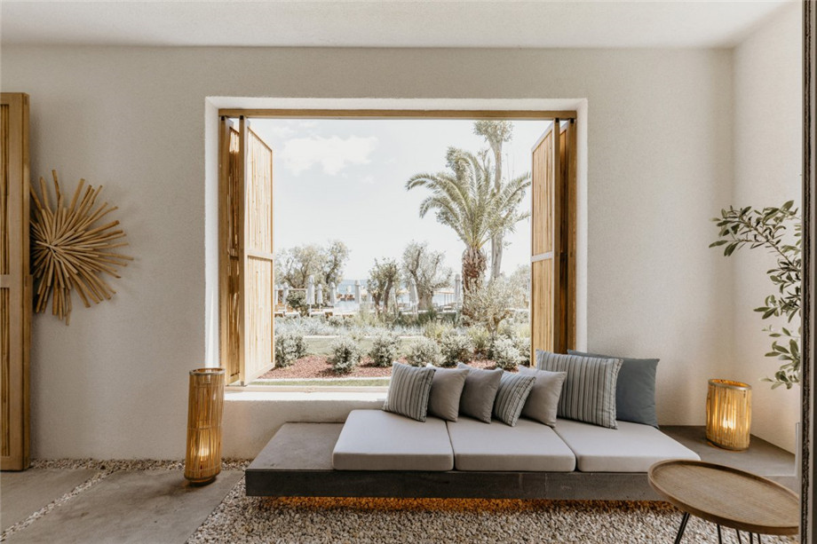 純白系高級(jí)簡(jiǎn)約風(fēng)精品度假酒店裝修設(shè)計(jì)案例(圖5) 純白系高級(jí)簡(jiǎn)約風(fēng)精品度假酒店裝修設(shè)計(jì)案例